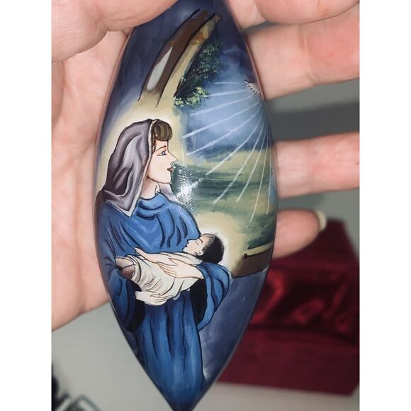 FIGI 5" Mary & Baby Jesus Dove Detail Reverse Painted Christmas Ornament Box EUC - Picture 6 of 12